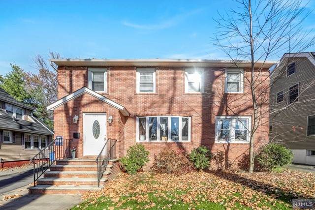 167 Rockwood Place - Photo 1