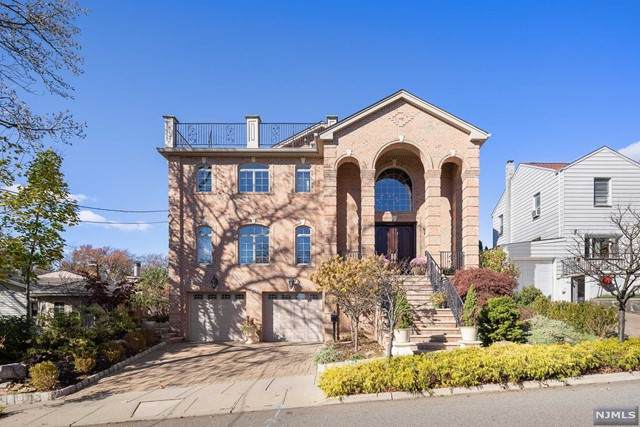 375 Oncrest Terrace - Photo 1