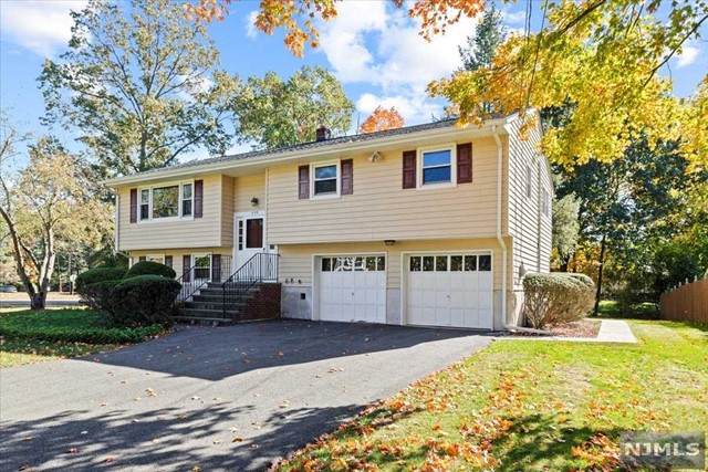 599 Lamanna Drive - Photo 1