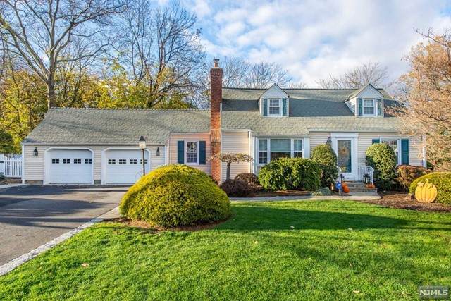 561 Mountain Avenue - Photo 1
