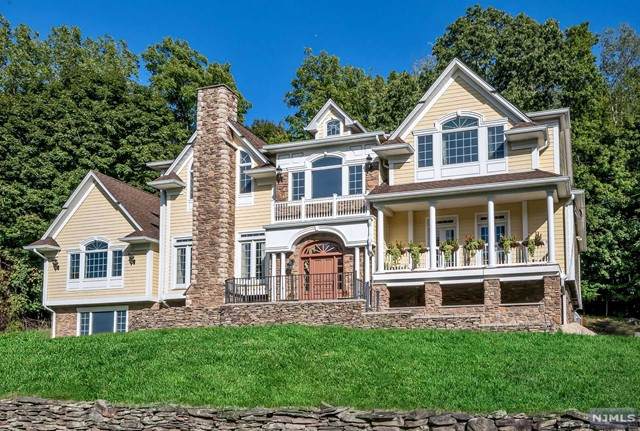 372 Saddle River Road - Photo 1