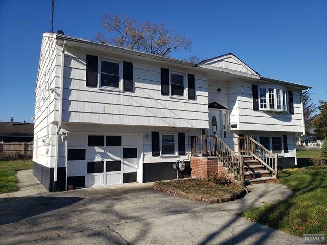 1440 Riveredge Drive - Photo 1