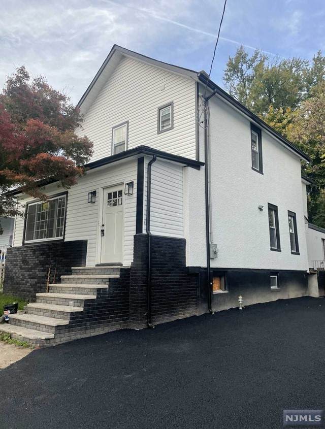 205 Reynolds Street - Photo 1