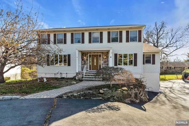 4 Hillock Avenue - Photo 1