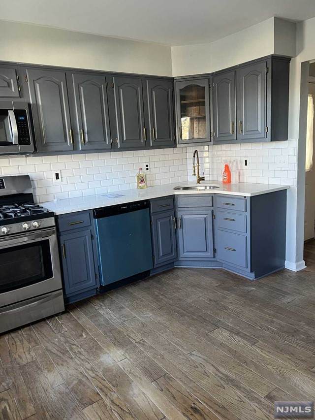 398 7th Street - Photo 1