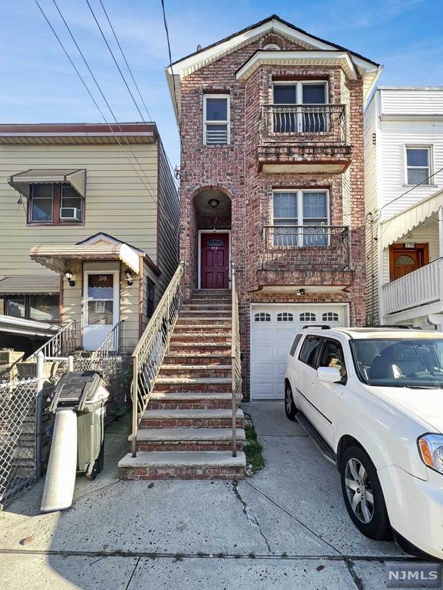 216 Nunda Avenue - Photo 1