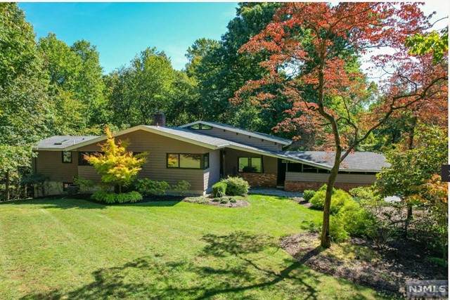 48 Wyandemere Drive - Photo 1