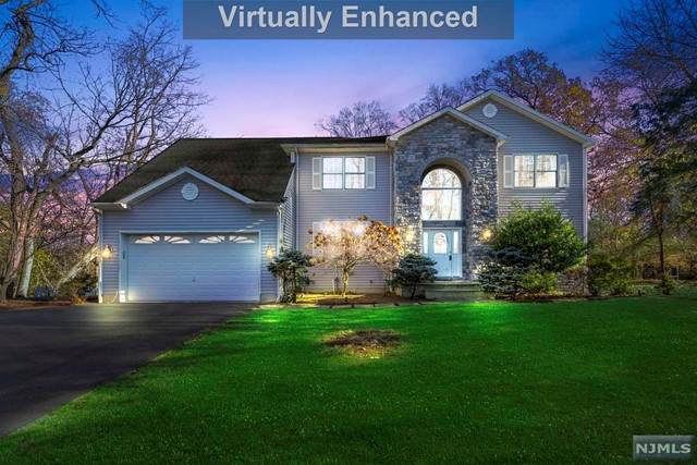 729 Mary Ann Place - Photo 1