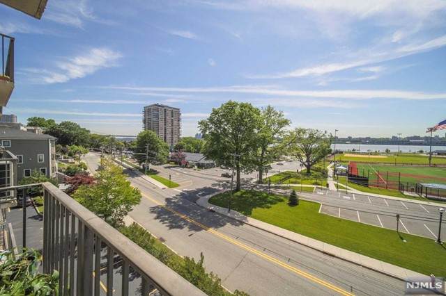 1150 River Road - Photo 1