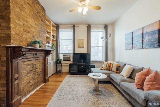 126 Madison Street - Photo 1