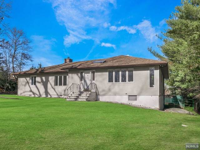 419 Ratzer Road - Photo 1