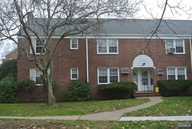 127B River Drive - Photo 1