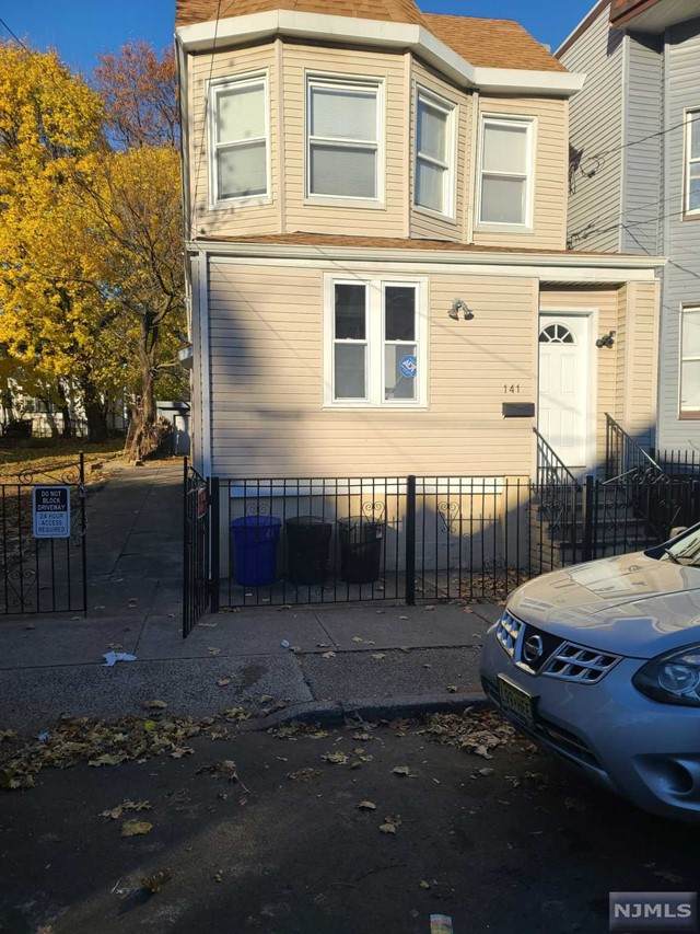 141 8th Street - Photo 1