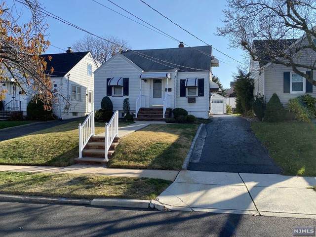 776 Chase Avenue - Photo 1