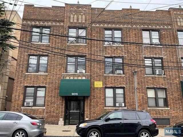 9015 Bergenwood Avenue - Photo 1
