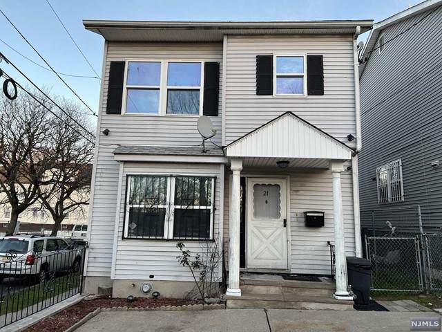 21 Carroll Street - Photo 1
