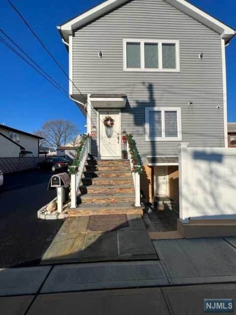 51 Irving Place - Photo 1