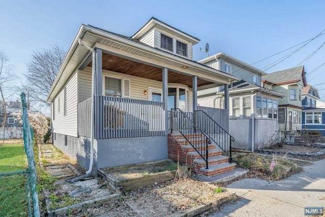 141 Lincoln Avenue - Photo 1