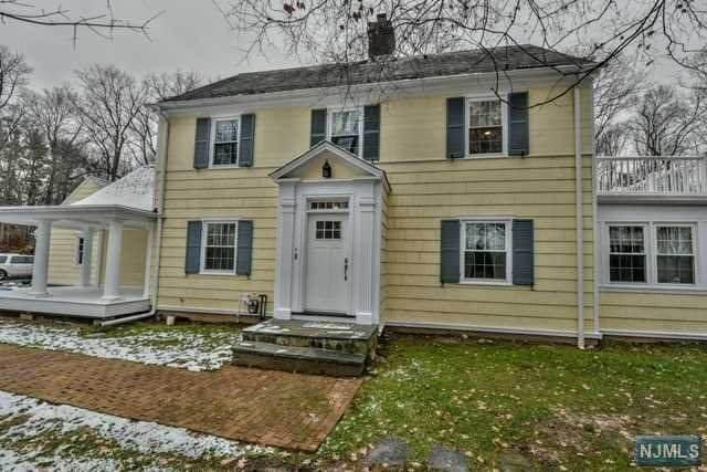 320 Saddle River Road - Photo 1