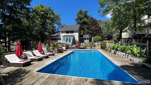 23 Christy Lane - Photo 1