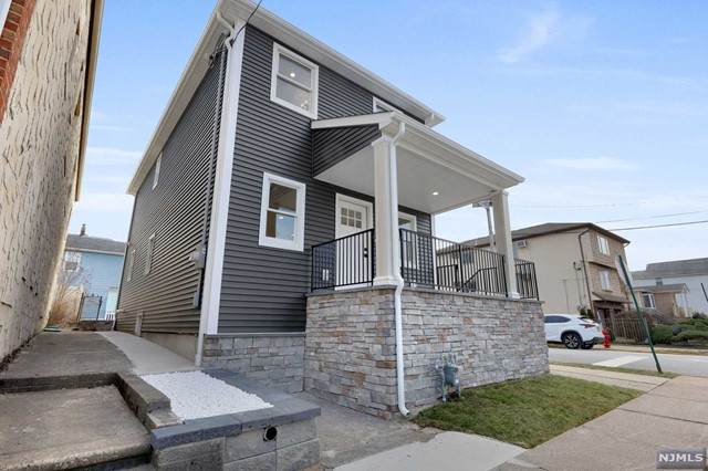264 Chase Avenue - Photo 1