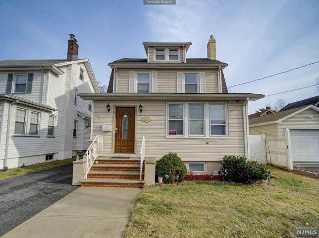 1011 Elmer Place - Photo 1