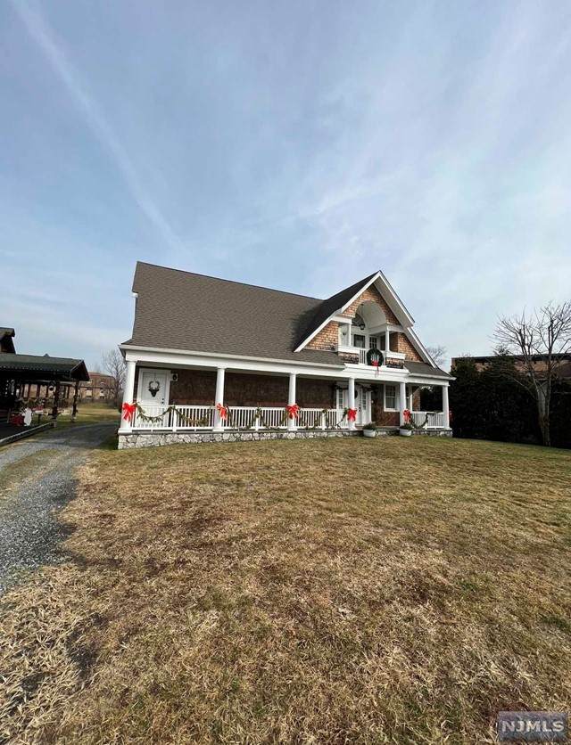 200 Meadow Lane - Photo 1
