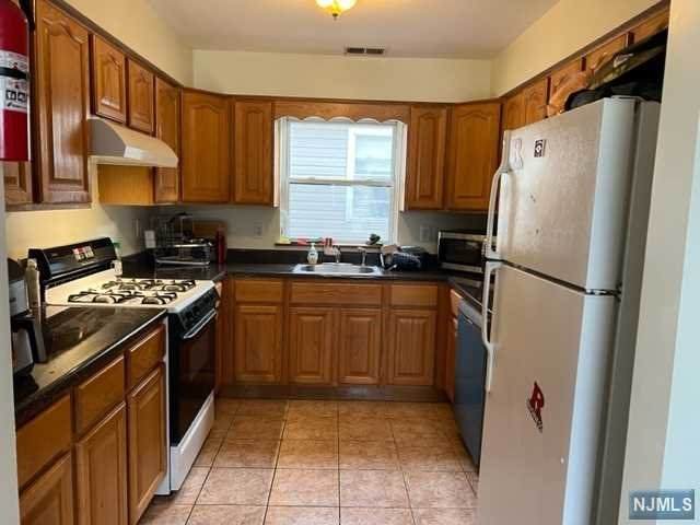 101 Manor Avenue - Photo 1