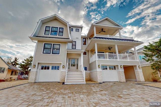 248 10th Street - Photo 1