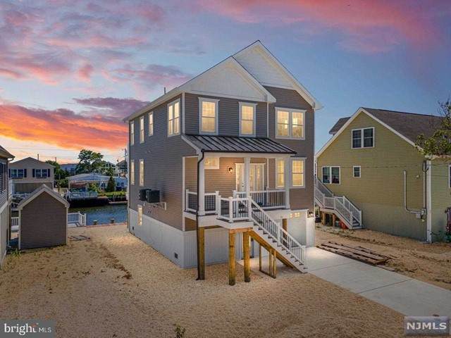 31 Boat Drive - Photo 1