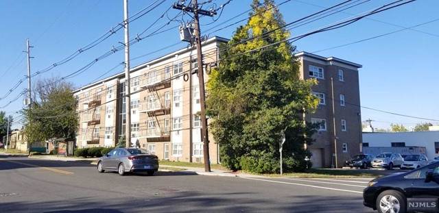 475 Grand Avenue - Photo 1