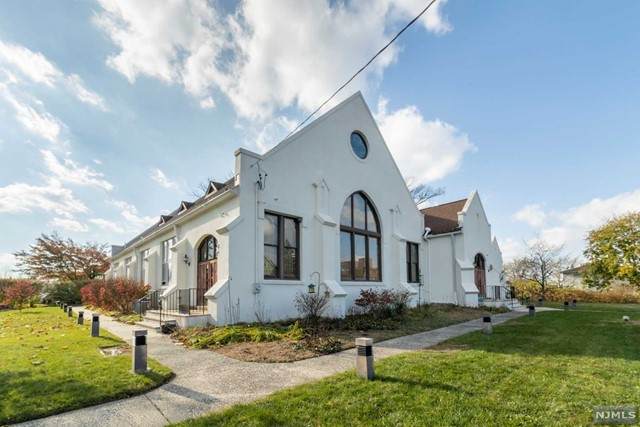 251 Union Avenue - Photo 1