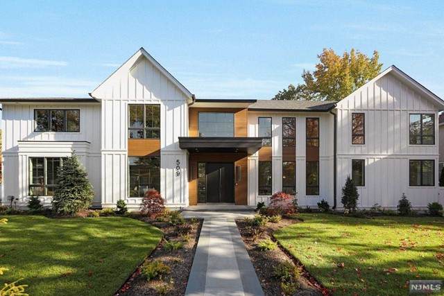 509 Summit Street - Photo 1