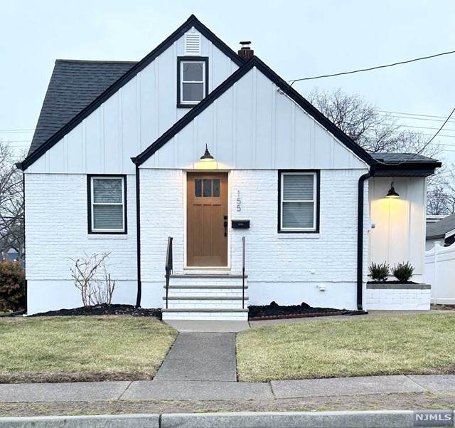 155 Falmouth Avenue - Photo 1