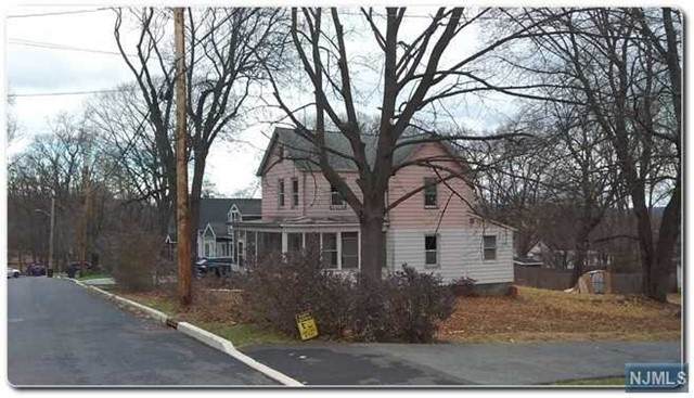 20 Western Avenue - Photo 1