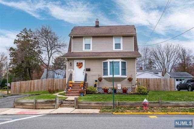 385 Milford Avenue - Photo 1