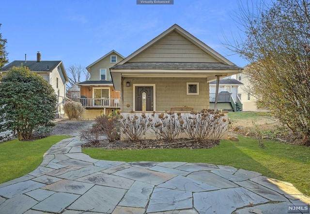 76 Oak Ridge Avenue - Photo 1
