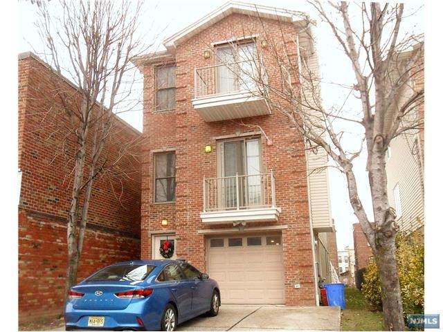 247 Riverview Place - Photo 1