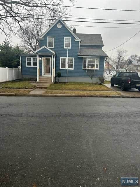 11 Oak Street - Photo 1
