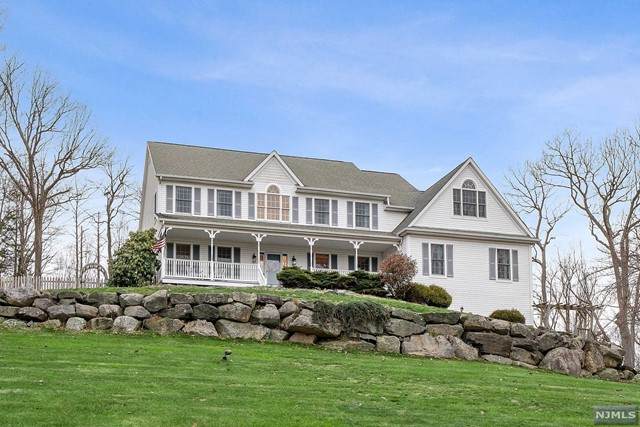 3 Stone Ridge Road - Photo 1