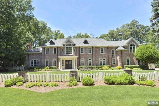 316 Indian Trail Drive - Photo 1