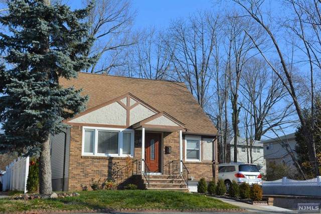 739 Edgewater Avenue - Photo 1