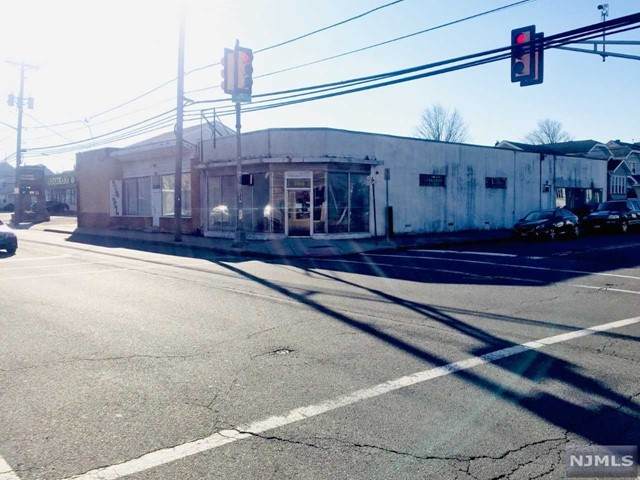 368-370 Belleville Turnpike - Photo 1