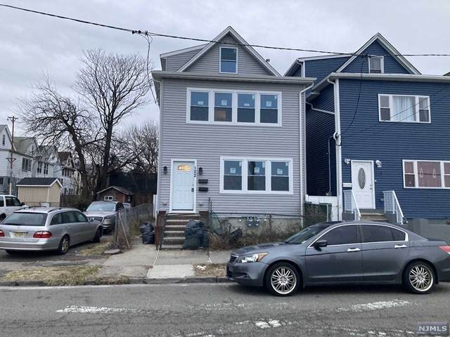122 Cambridge Avenue - Photo 1