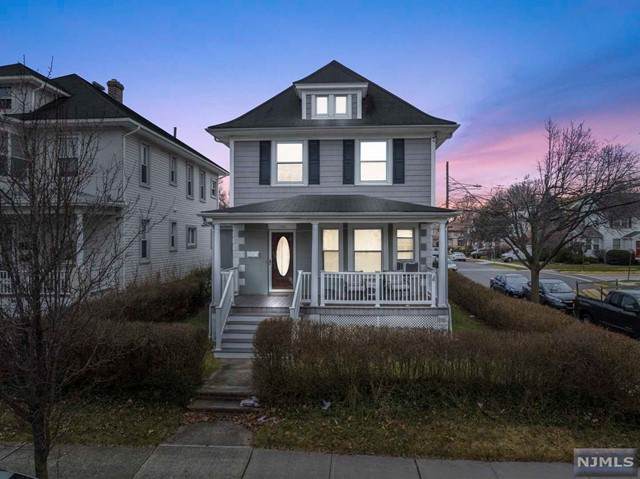 166 Berwyn Street - Photo 1