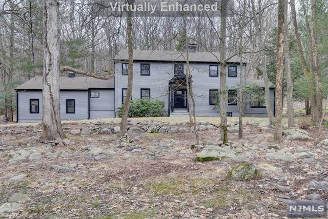 462 Laurel Lane - Photo 1