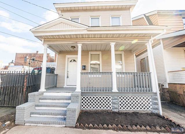 1134 Grove Street - Photo 1