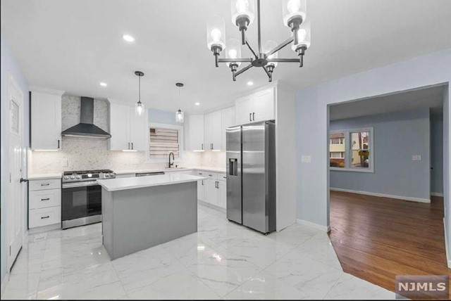 108 Spencer Avenue - Photo 1
