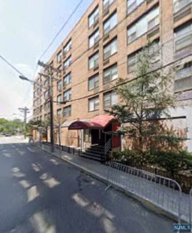 9019 Wall Street - Photo 1