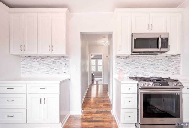 87 Edgewater - Photo 1